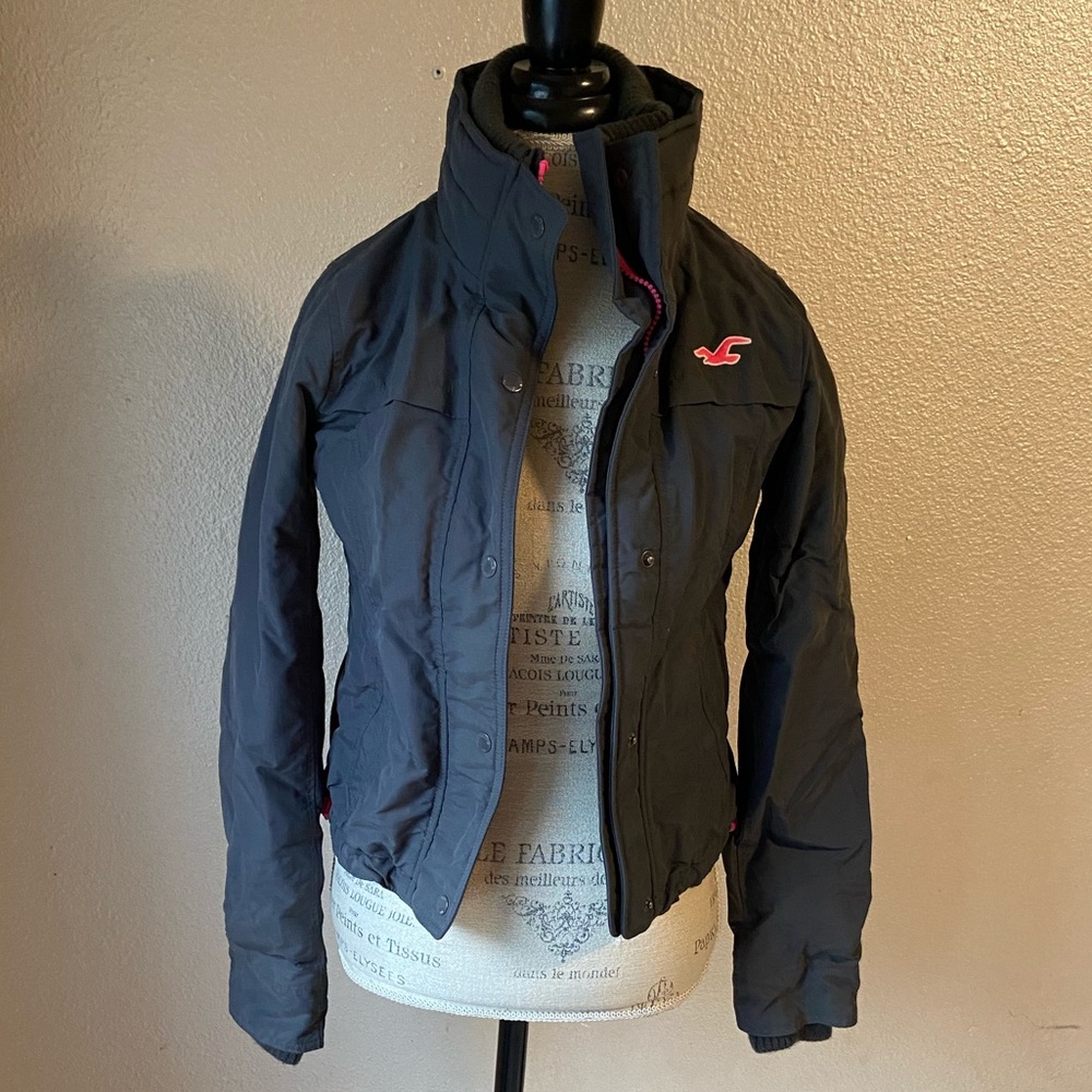 Hollister size xs windbreaker jacket grey pink